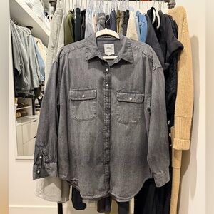 AERIE Gray Denim Button-Up Shirt. sz small